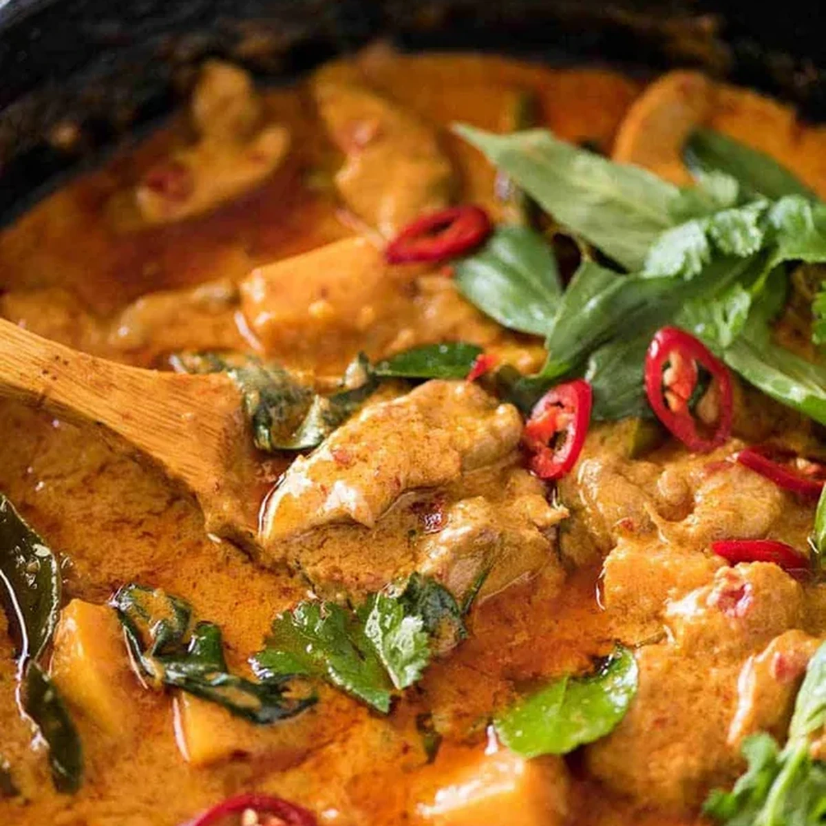 Thai Red Curry cu pui