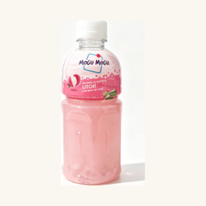 Băutură răcoritoare Mogu Mogu cu gust de lici și Nata de Coco