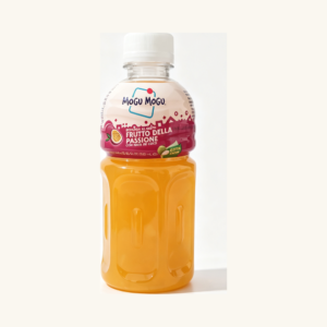 Băutură răcoritoare Mogu Mogu cu gust de fructul pasiunii și Nata de Coco