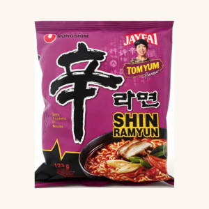 Tăiței instant Nongshim Shin Ramyun × Jay Fai cu gust de Tom Yum